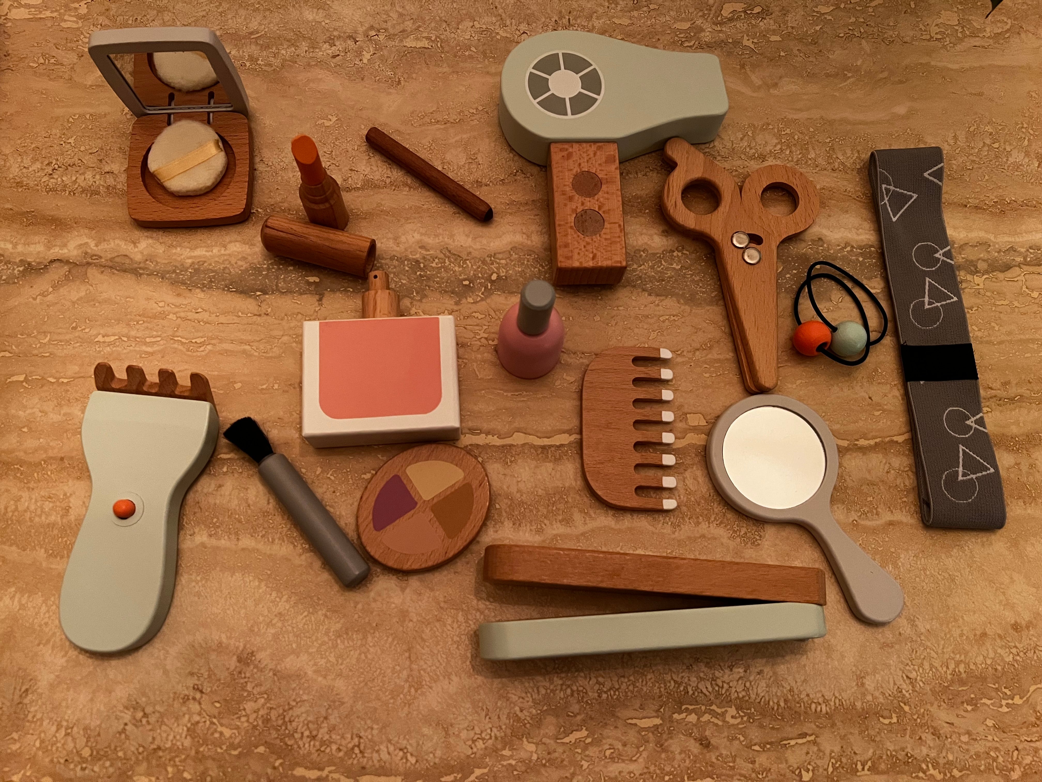 Wooden Cosmetic Hairdresser Set